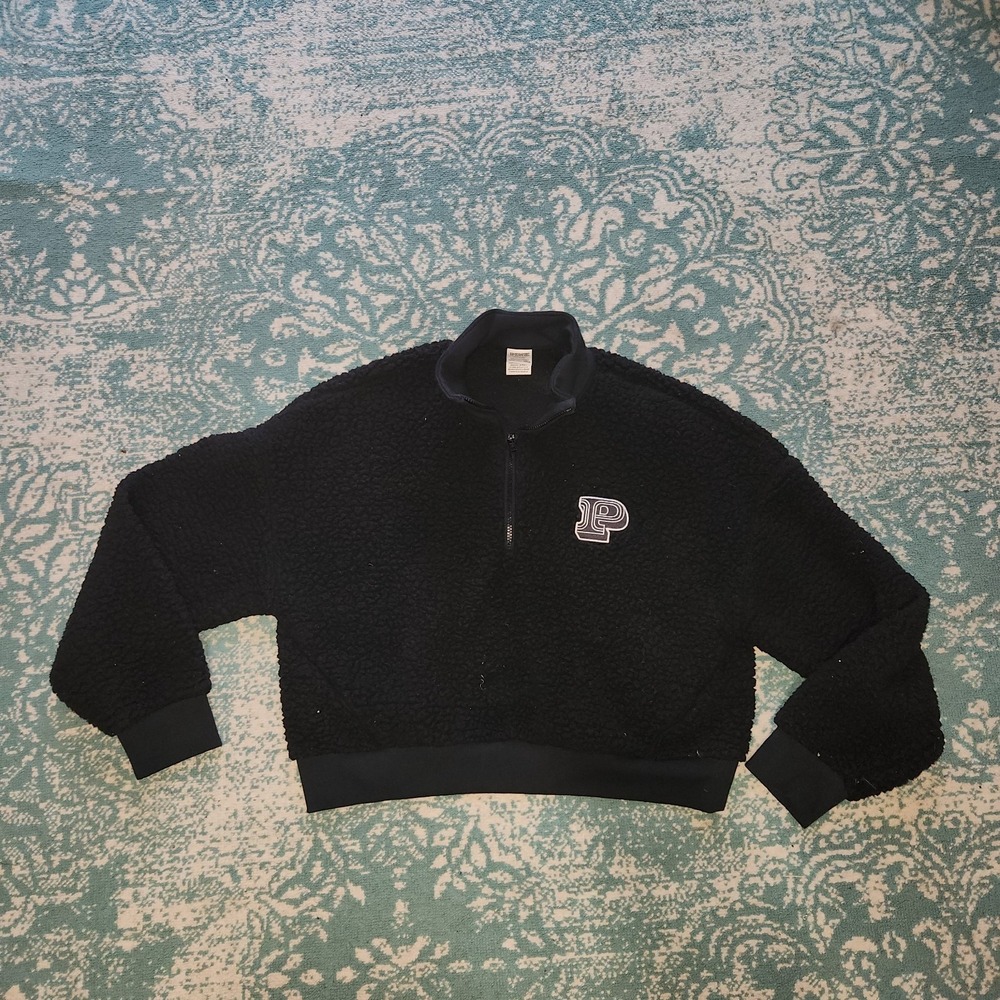 PINK Victorias Secret Sherpa. Short Mid Drift Cropped Pullover Black Size Medium